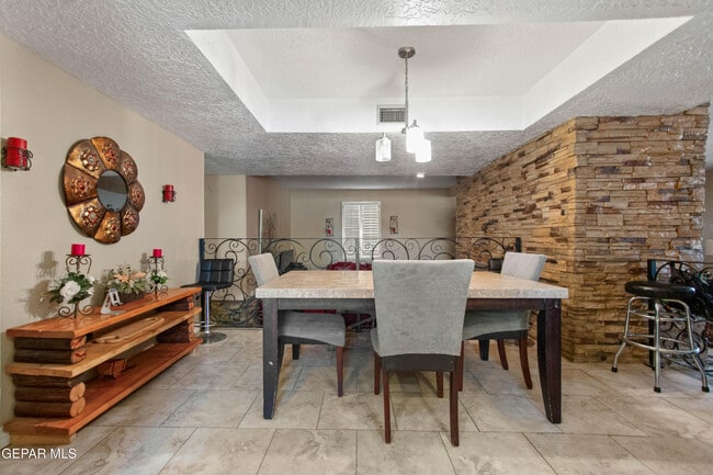 Building Photo - 8614 Holmsley Trail