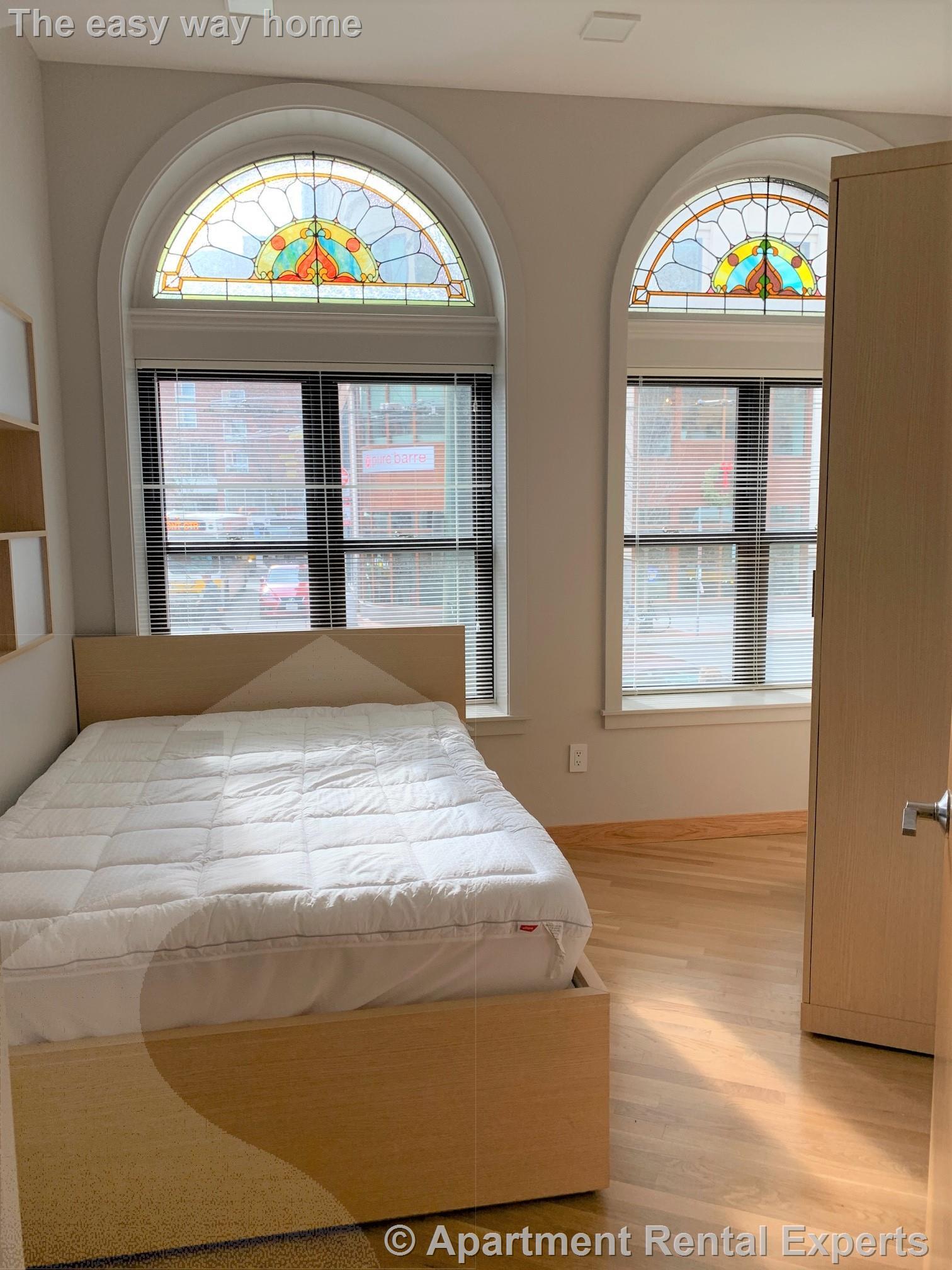 Building Photo - 115 Mt Auburn St