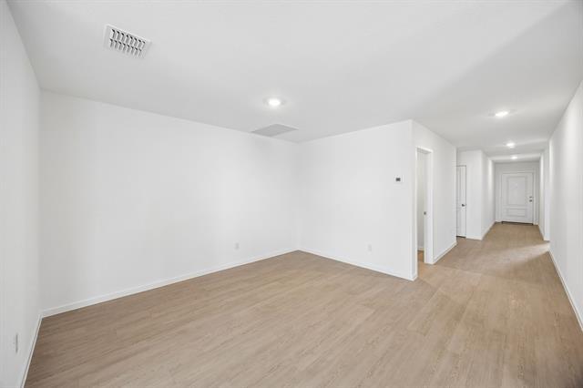 Building Photo - 3012 Tooley Dr