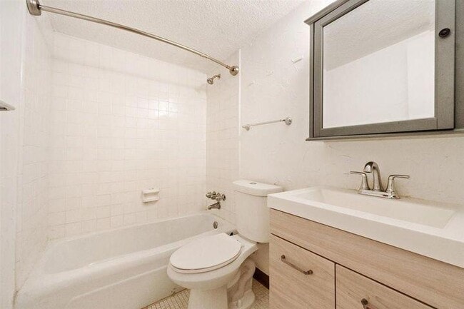 Building Photo - 2565 S Ocean Blvd