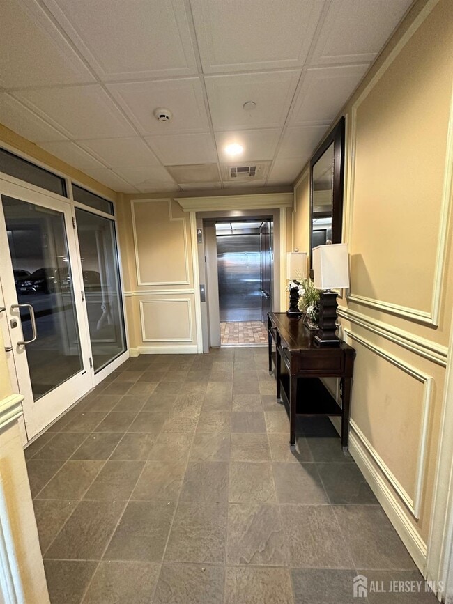 Building Photo - 6406 Fernandez Ct