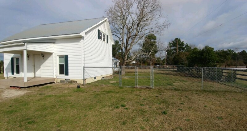 Building Photo - 428 Youngs Rd