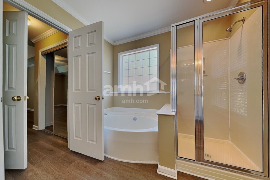 Building Photo - 244 Sarazen Dr