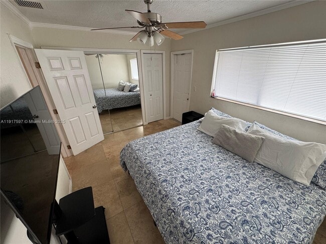 Building Photo - 1856 NE 46th St