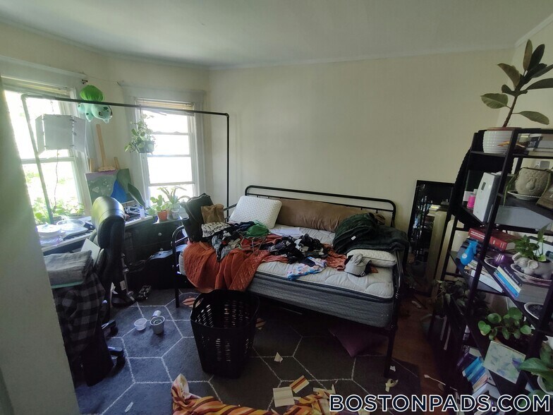 Building Photo - 24 Claymoss Rd