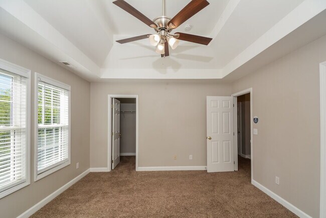 Building Photo - 4932 Windmere Chase Dr