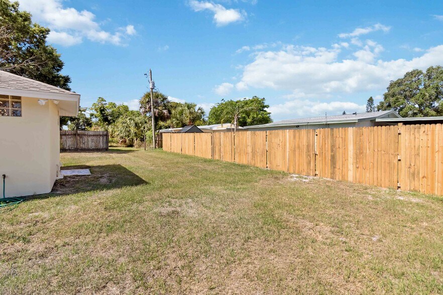 Building Photo - 2908 Emory St