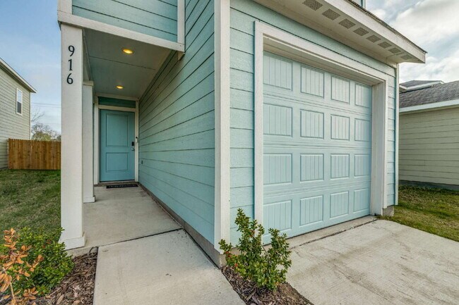 Building Photo - Newly Built Modern Comfort Home in Princeton ISD