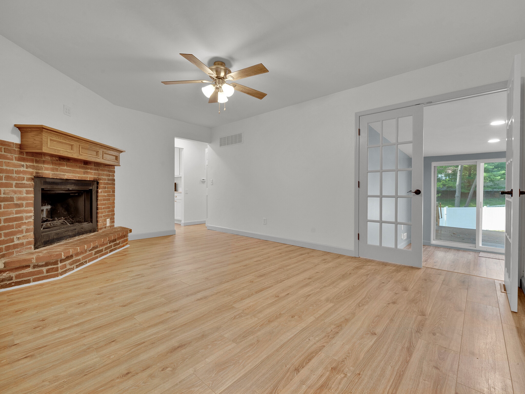 Building Photo - 449 Madrina Ct