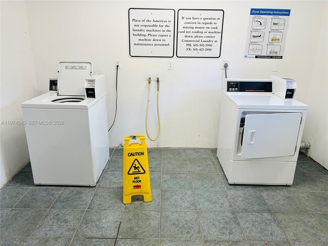 Building Photo - 17021 N Bay Rd