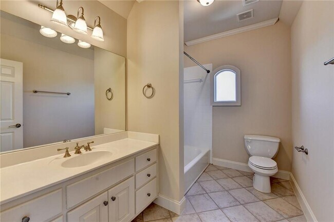 Building Photo - 10125 Brixton Pl