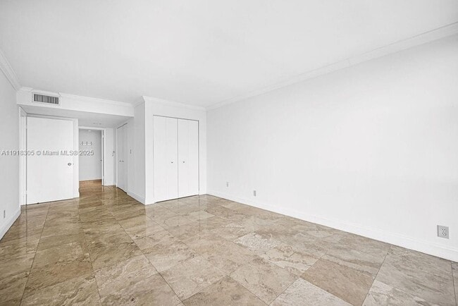 Building Photo - 1915 Brickell Ave