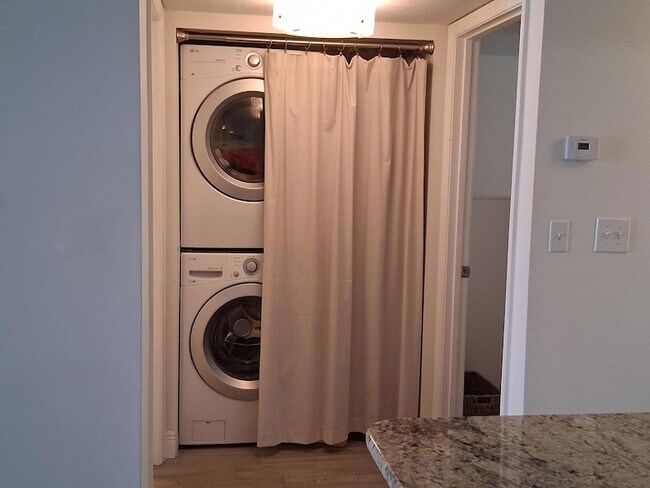 Building Photo - 9400 S Ocean Dr