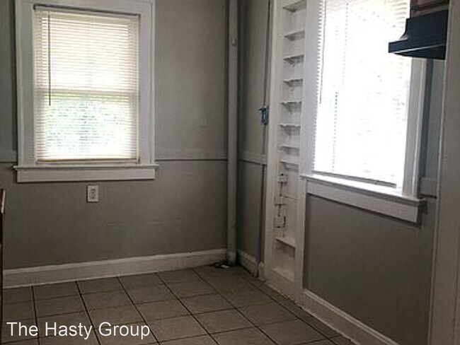 Building Photo - 3 br, 1 bath House - 3310 Agnes Ave