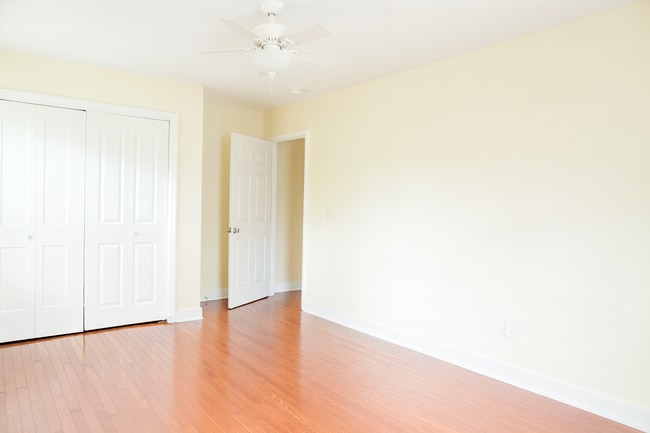 Building Photo - 61 Cooper St