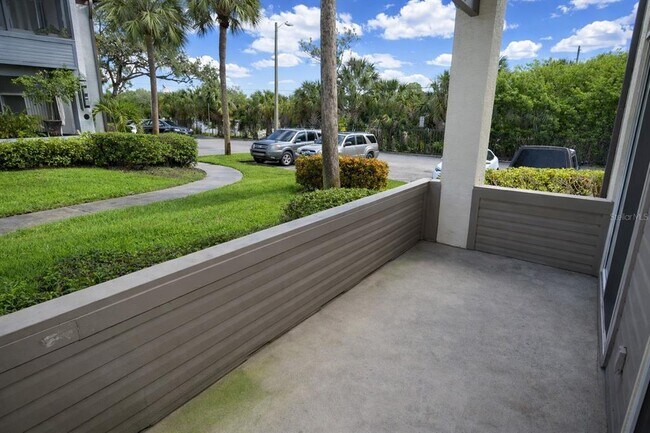 Building Photo - 10263 Gandy Blvd N