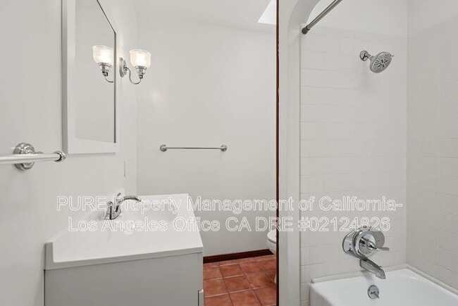 Building Photo - 4619 W 133rd St