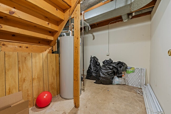 Building Photo - 6815 Brementowne Dr
