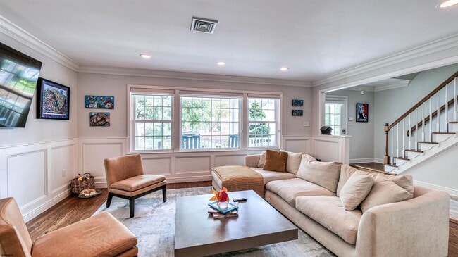 Building Photo - 6 N Lancaster Ave