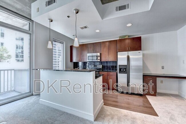 Building Photo - 44 Peachtree Pl NE