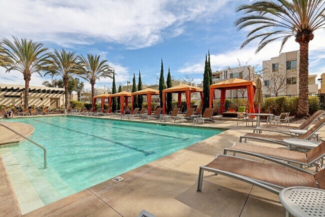 Building Photo - 13021 Central Ave