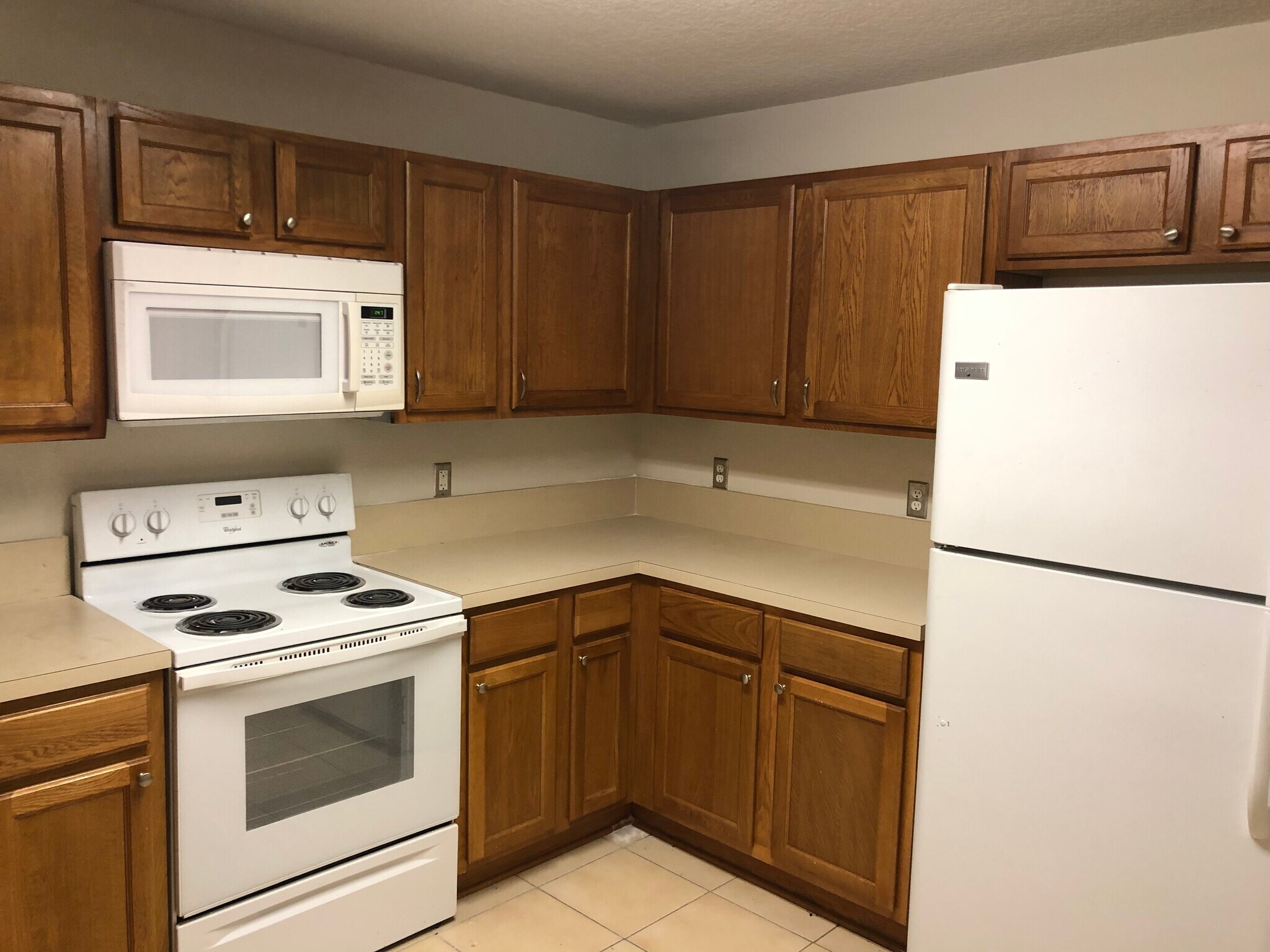 Building Photo - 3631 Kirkpatrick Cir