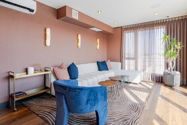 Building Photo - 1 Adrian Ct