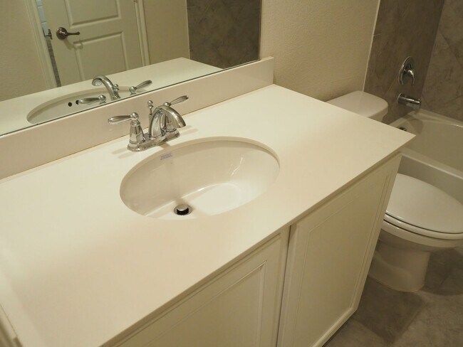 Building Photo - 4 Bed 3.5 Bath in Windhaven Crossing