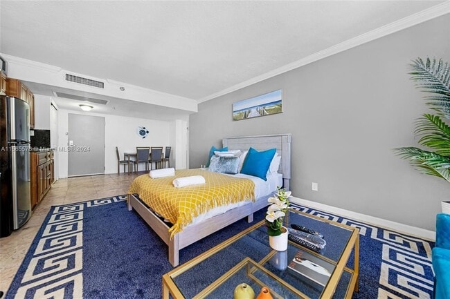 Building Photo - 19201 Collins Ave