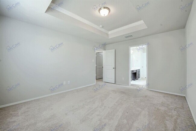 Building Photo - 1504 Emerald Tree Pl