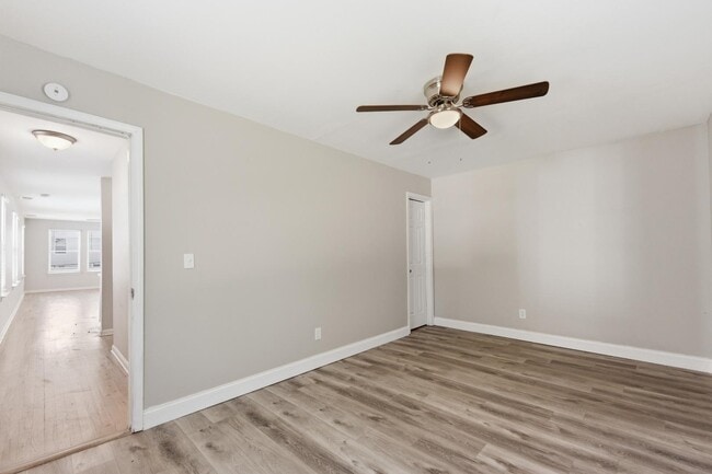 Building Photo - 1177 Arlington Ave SW