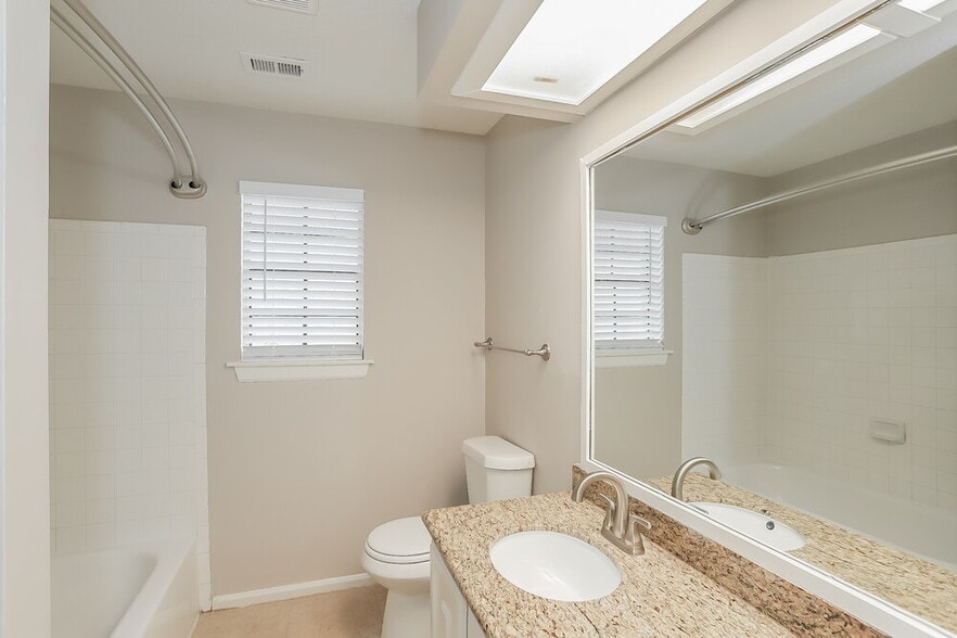 Building Photo - 1406 Mayweather Ln