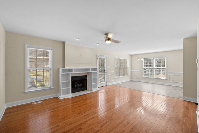 Building Photo - **Beautiful 4/2.5 Franklinton Home with Fenced In Yard**