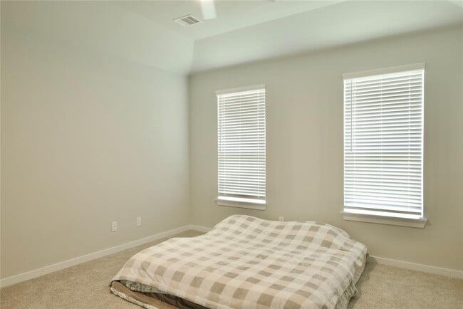 Building Photo - 3207 Tilley Dr