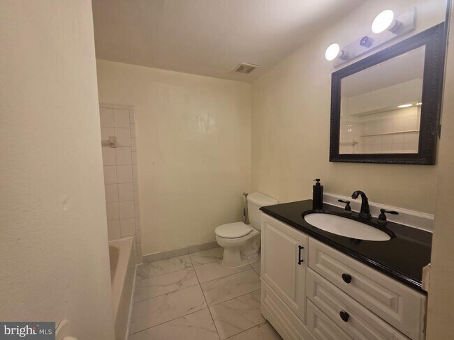Building Photo - 5947 Havener House Way