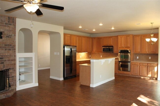 Building Photo - 508 Whistlers Walk Trail