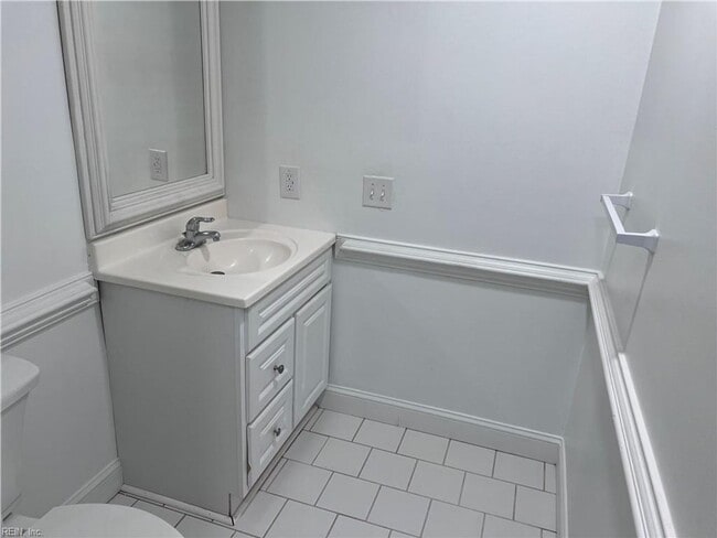 Building Photo - 947 Wildwood Square Ct