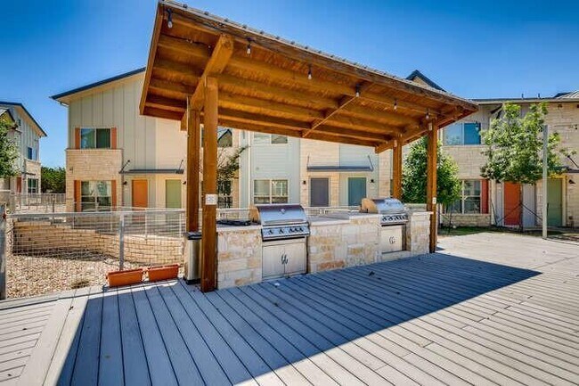 Building Photo - 7805 Cooper Ln
