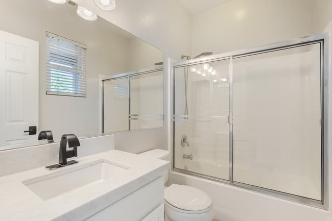 Building Photo - 6283 Citracado Cir