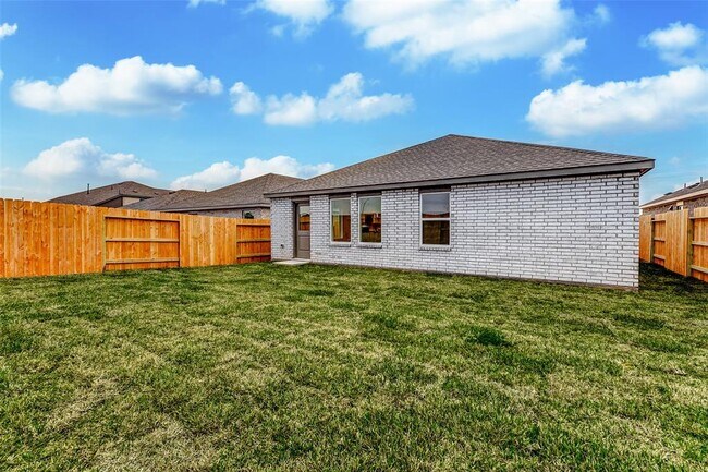 Building Photo - 16606 River Grass Trl