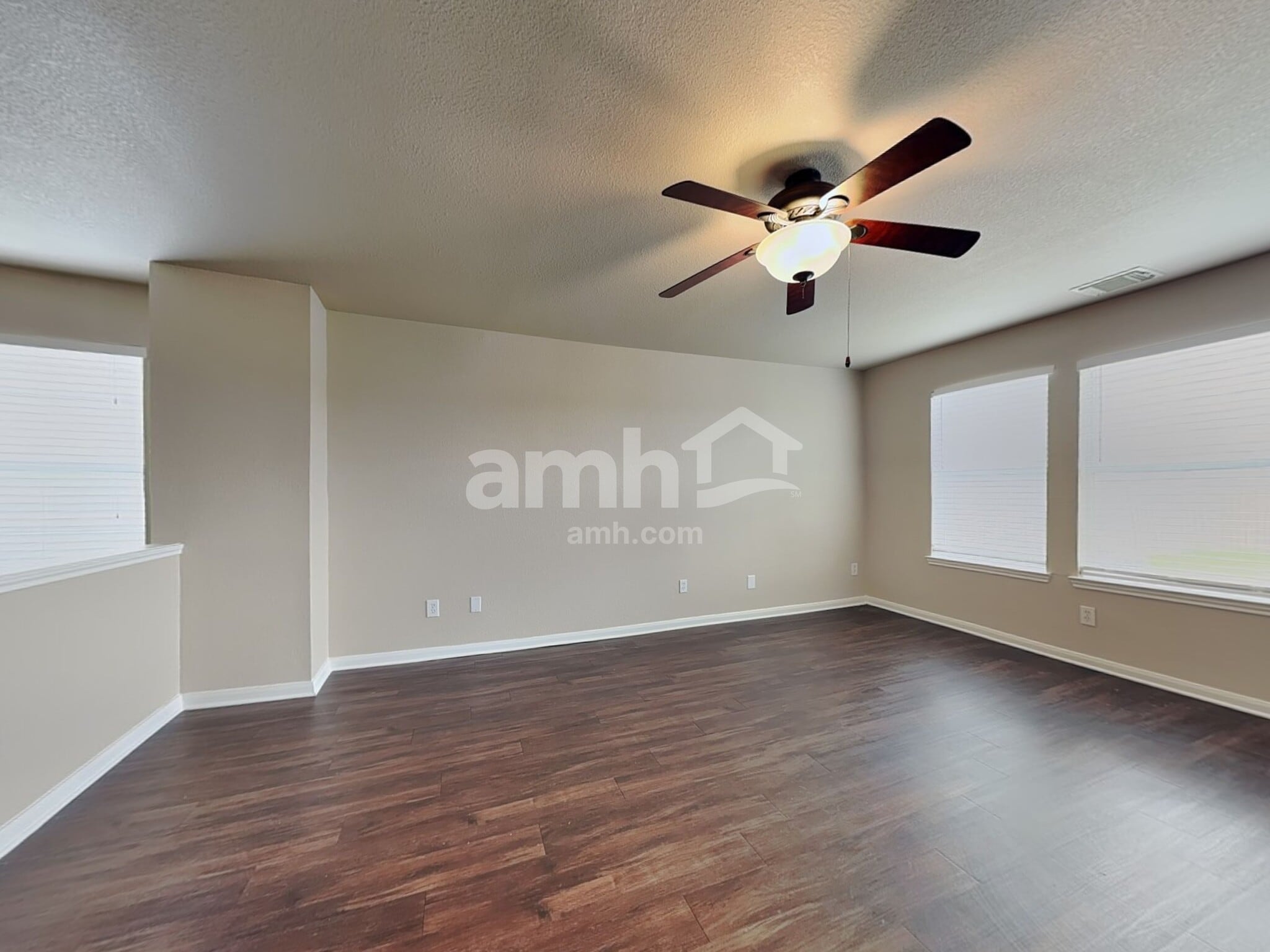 Building Photo - 3743 Jewel Point Dr