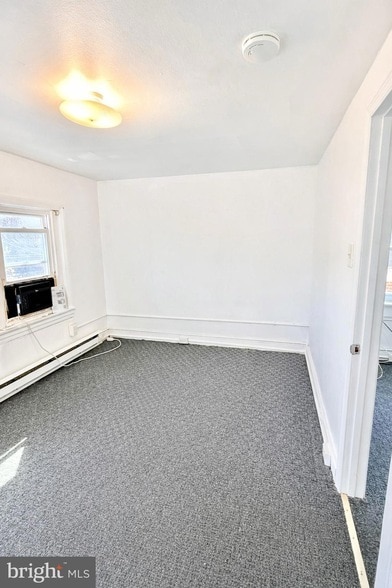 Building Photo - 255 Beech St