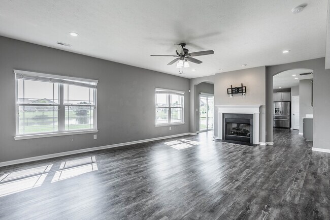Building Photo - 3317 S Ansley Dr