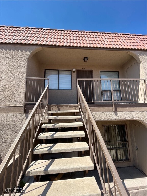 Building Photo - 4300 N Lamont St