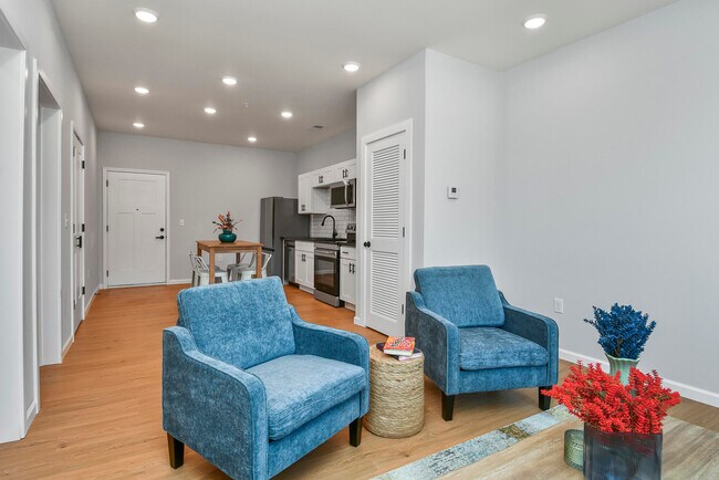 Building Photo - 505 W Grand St