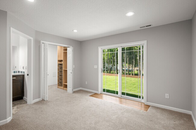 Building Photo - 215 SW 131st Ave