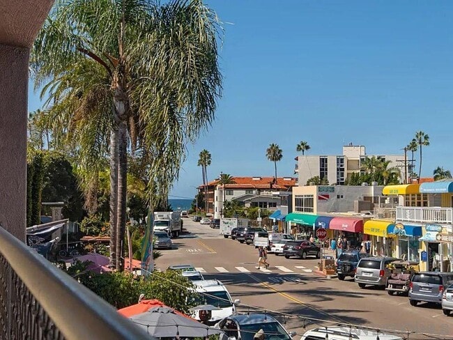 Building Photo - 2330 Calle Del Oro