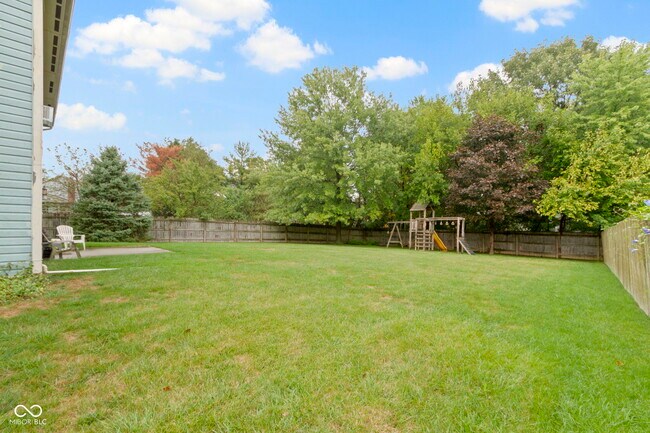 Building Photo - 9161 Champton Dr