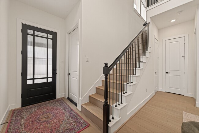 Building Photo - 4328 Avron Dr