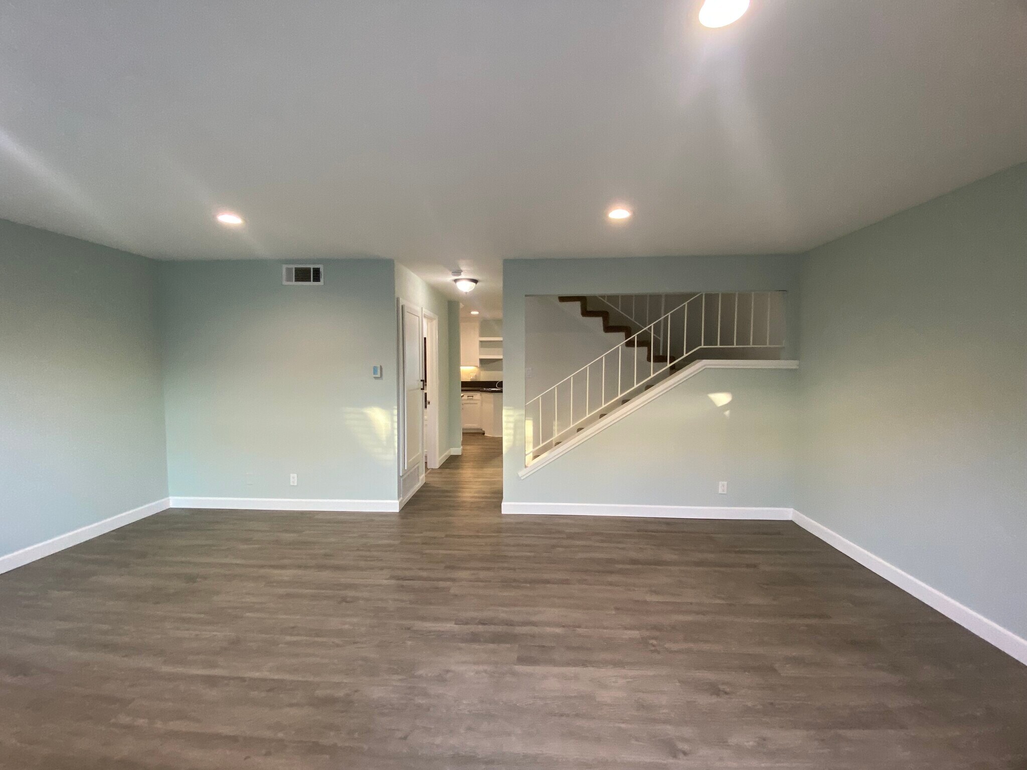 Building Photo - 3916 W 178th St